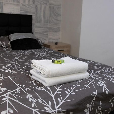 Hills View Apartments Manchester Ngoại thất bức ảnh