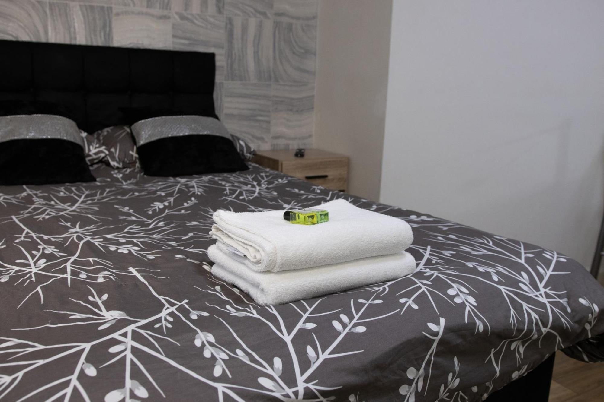 Hills View Apartments Manchester Ngoại thất bức ảnh