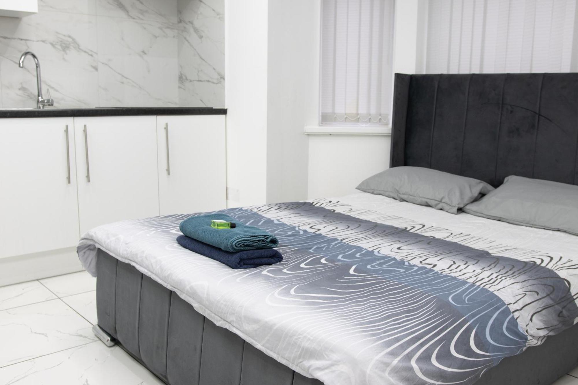 Hills View Apartments Manchester Ngoại thất bức ảnh